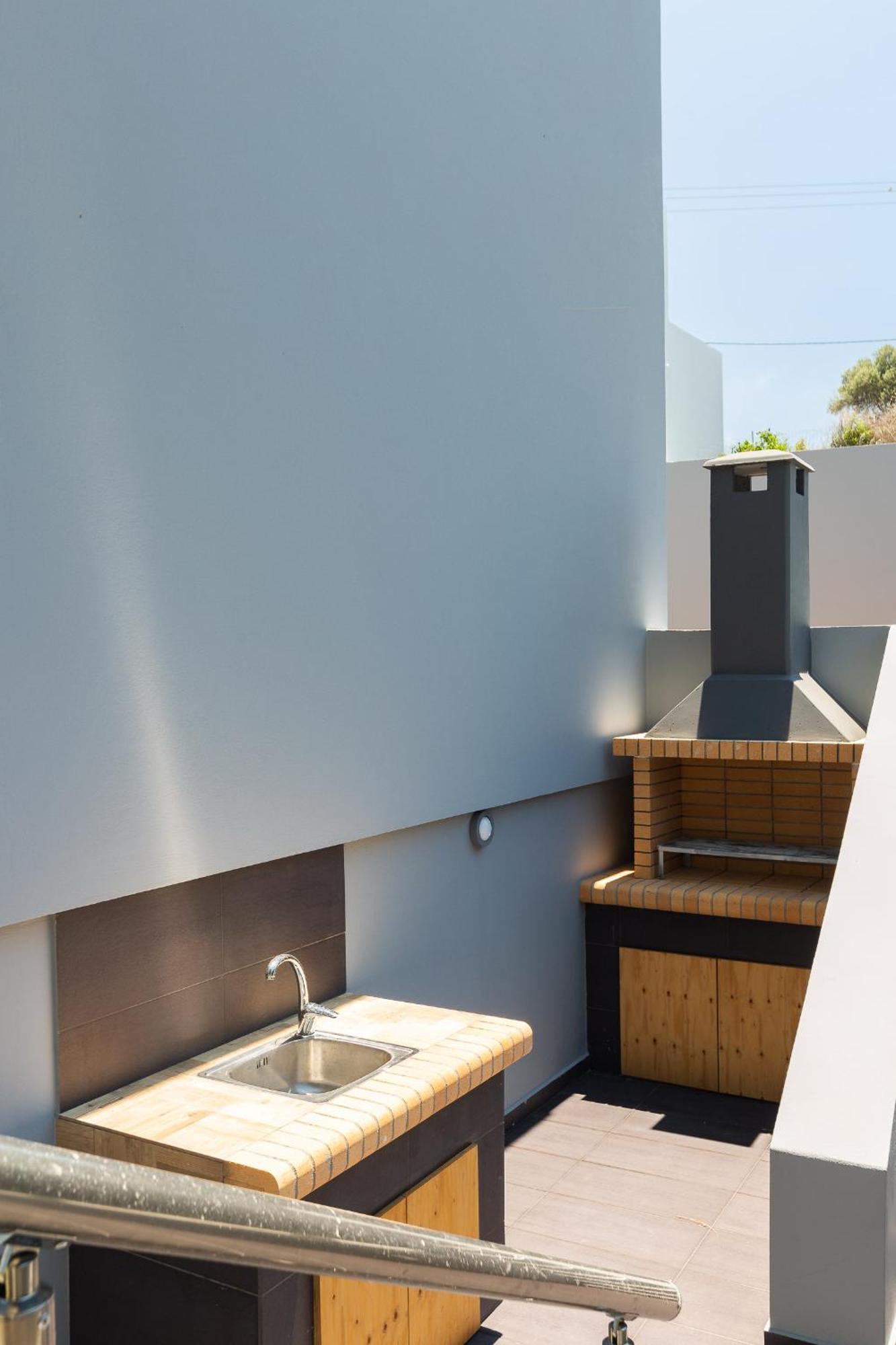 Sfáka Nisos Villa, Pool & Heated Spawhirlpool, Walking To Beach, By Thinkvilla מראה חיצוני תמונה